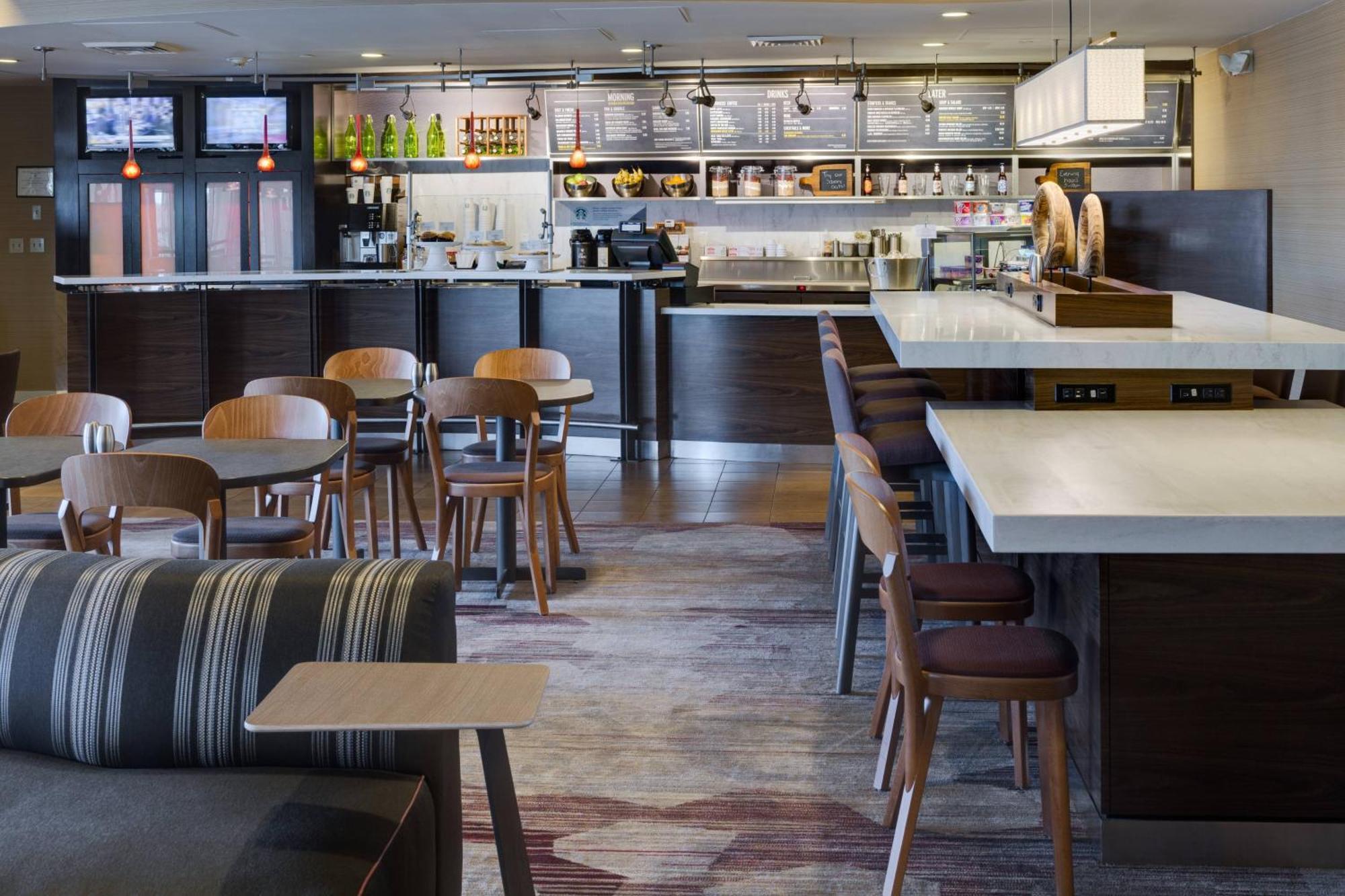 普罗维登斯沃里克万怡酒店 外观 照片